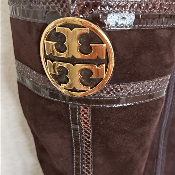 Tory Burch Uma Brown suede Logo  Boots. Size 10 - Picture 2 of 14